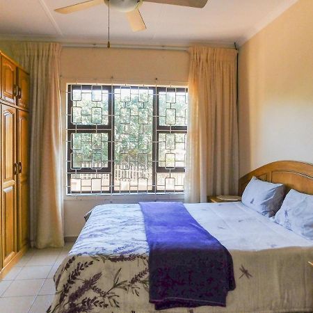 Mama Mia Cottages Oslo Beach Port Shepstone Ngoại thất bức ảnh