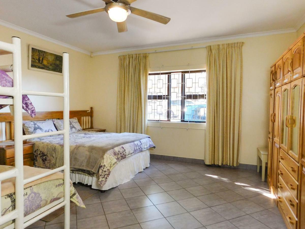 Mama Mia Cottages Oslo Beach Port Shepstone Ngoại thất bức ảnh