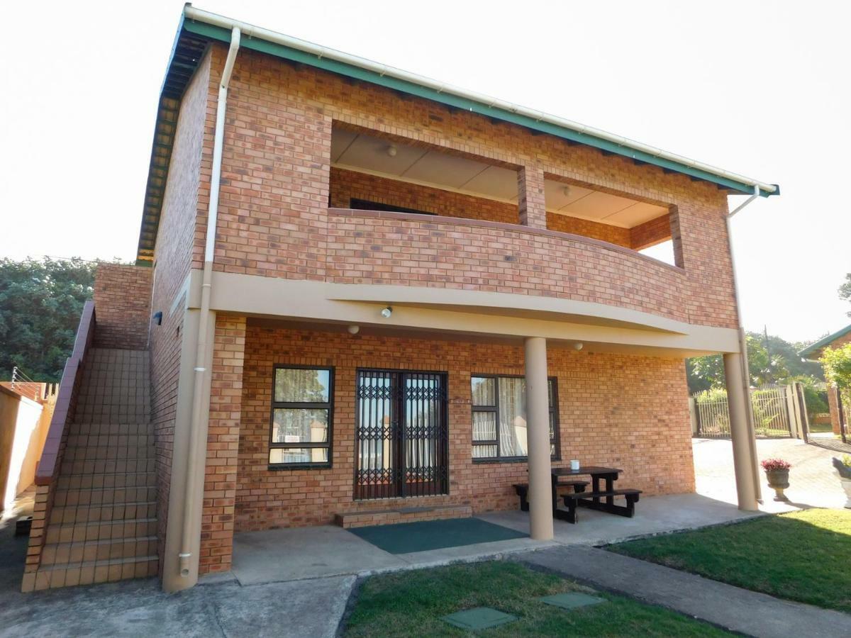 Mama Mia Cottages Oslo Beach Port Shepstone Ngoại thất bức ảnh