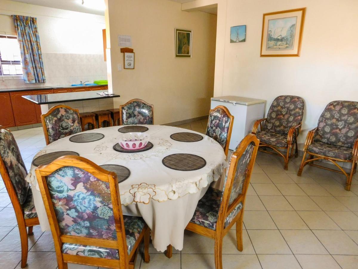 Mama Mia Cottages Oslo Beach Port Shepstone Ngoại thất bức ảnh