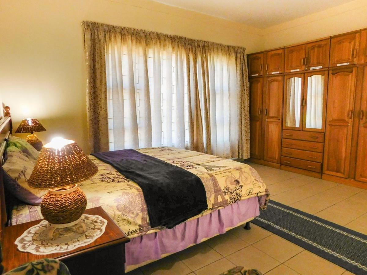 Mama Mia Cottages Oslo Beach Port Shepstone Ngoại thất bức ảnh